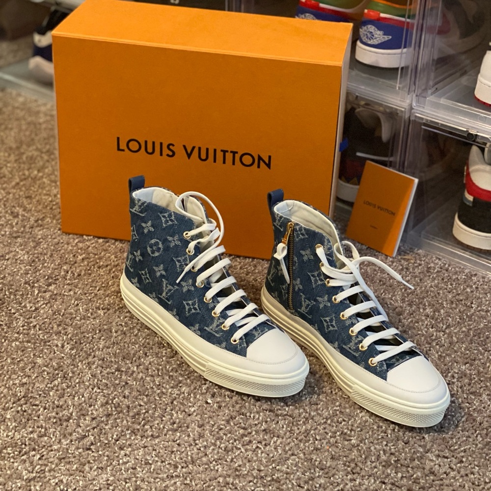 Louis Vuitton LV Stellar Sneakers size 39 (US 9) Blue Jean/white.